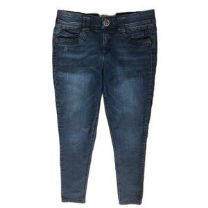 Democracy Medium Wash Jeans Size 6